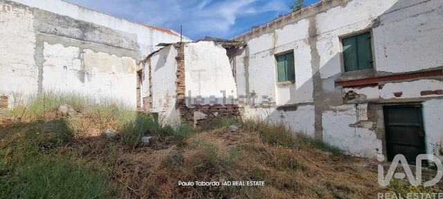Moradia independente à venda em Assunção - Ajuda - Salvador - Santo Ildefonso