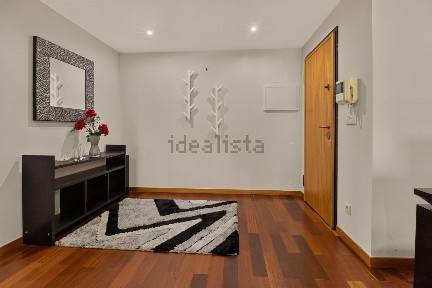 Apartamento T3 à venda na Rua Virgílio Ferreira, 5