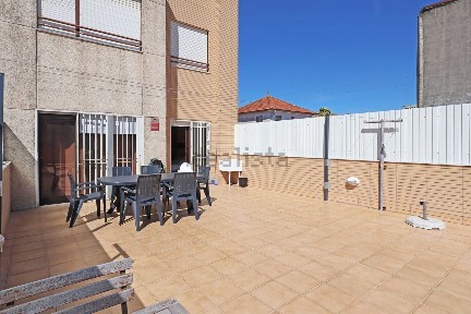 Apartamento T2 à venda na Rua Corvo