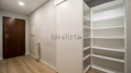 Apartamento T2 à venda em Custóias
