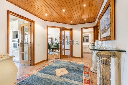Apartamento T4 à venda na Avenida da Beira-Mar, 1671