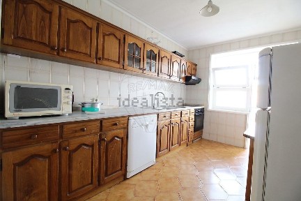 Apartamento T3 à venda na Alameda Dom Pedro V