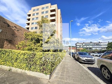 Apartamento T3 à venda na Rua Comandante Capas Peneda s/n