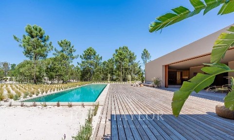 Moradia independente à venda em Melides Villas s/n