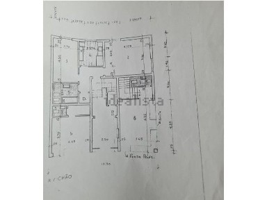 Espaço comercial à venda na Rua Doutor Manuel de Arriaga
