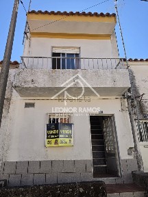 Moradia em banda à venda em Zebreira e Segura