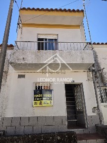 Moradia em banda à venda em Zebreira e Segura