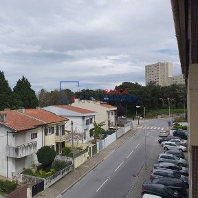 Duplex à venda no Centro de São Mamede de Infesta - Laranjeiras