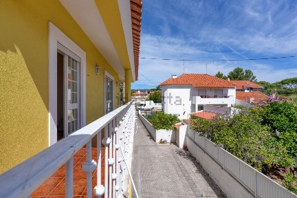 Arrendamento de apartamento T3 na Rua Joaquim Ereira