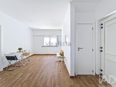 Arrendamento de apartamento T2 em Alapraia - Livramento