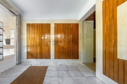 Arrendamento de apartamento T2 na Alameda António Sérgio, 1
