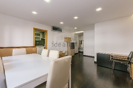 Arrendamento de apartamento T3 na Rua Carlos Ramos