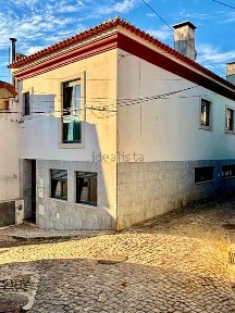 Moradia geminada à venda na Travessa da Calçadinha, 3