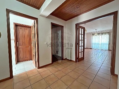 Arrendamento de apartamento T3 na Travessa Cónego de Maio