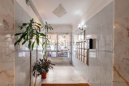 Apartamento T2 à venda na Rua João Nicolau dos Santos