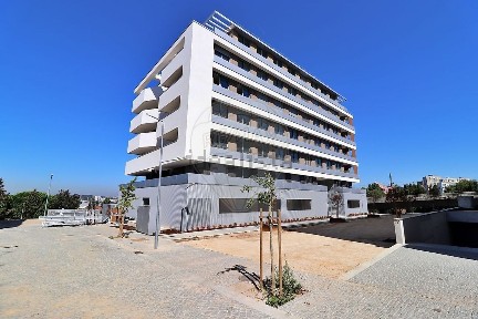 Arrendamento de apartamento T1 na Rua Doutor Albino Aroso
