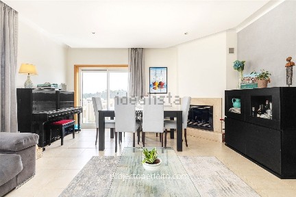 Apartamento T3 à venda na Praia