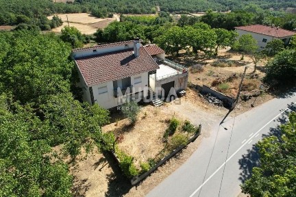 Casa ou moradia à venda em Carragosa