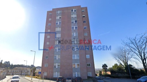 Apartamento T3 à venda em Águas Santas