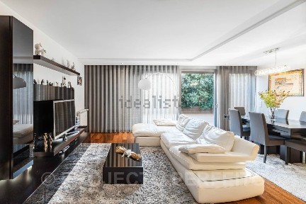 Apartamento T2 à venda na Praia de Brito - São Félix da Marinha