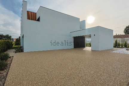 Corroios, Marisol - Valadares - Quinta da Queimada, Rua Chave de Valadares