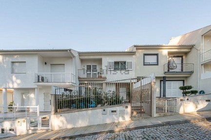 São Mamede Recezinhos, Rua Nova da Serrinha