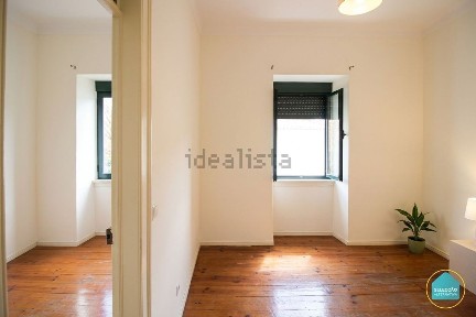 Arrendamento de apartamento T3 na Rua Sampaio Bruno