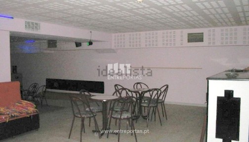 Espaço comercial à venda em Chafé
