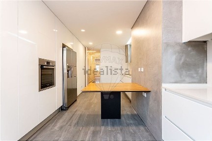 Arrendamento de apartamento T2 na Rua de Entrecampos