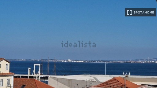 Arrendamento de apartamento T2 no Largo do Chafariz de Dentro