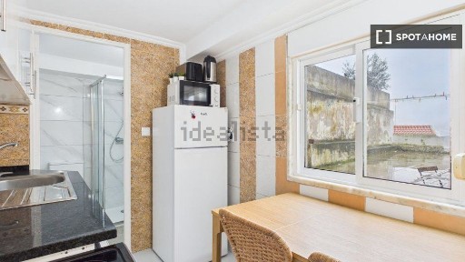 Arrendamento de apartamento T0 na Rua Damasceno Monteiro