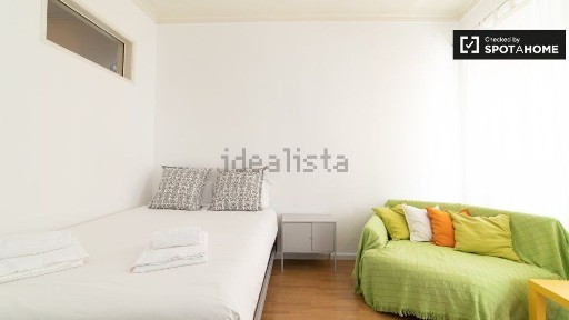 Arrendamento de apartamento T2 na Rua do Vale de Santo António