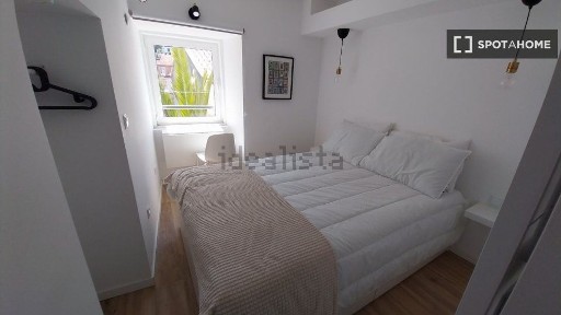Arrendamento de apartamento T1 no Largo de Santa Marinha