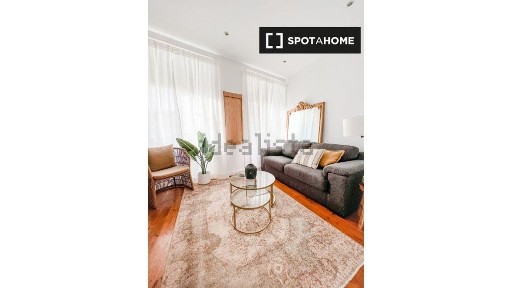 Arrendamento de apartamento T2 na Rua Possidónio da Silva