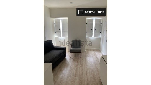 Arrendamento de apartamento T2 na Rua do Olival