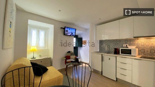 Arrendamento de apartamento T0 no Beco da Verónica