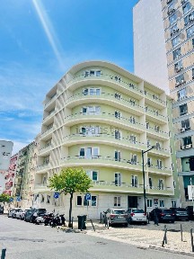 Apartamento T2 à venda na Avenida Conselheiro Fernando de Sousa