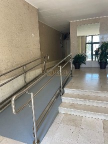 Apartamento T7 à venda na Rua Vieira da Silva, 8