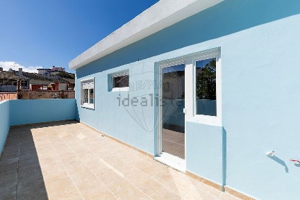 Apartamento T2 à venda na Rua do Moinho