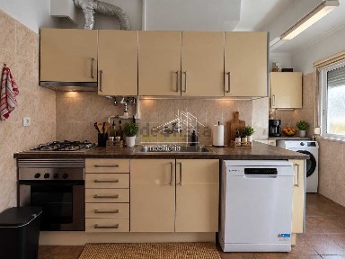 Apartamento T2 à venda na Praceta das Rosas s/n
