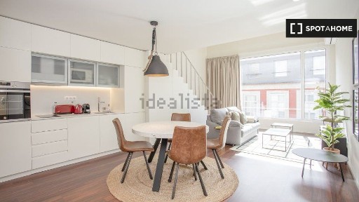 Arrendamento de apartamento T1 na Rua de Miguel Bombarda