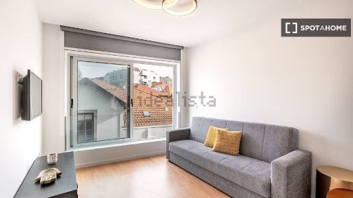 Arrendamento de apartamento T0 na Rua São Bartolomeu