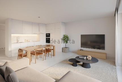 Apartamento T2 à venda na Rua Regimento de Infantaria 2