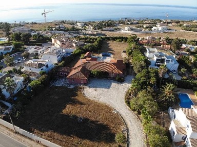 Moradia independente à venda na Em537