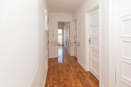 Arrendamento de apartamento T2 na Rua Cecília Meireles, 19