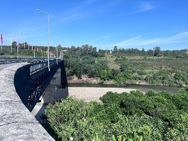 Moradia geminada à venda em Constância