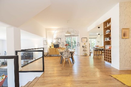 Apartamento T3 à venda na Alameda Professor Doutor Leite Pinto