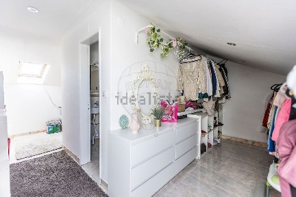 Apartamento T3 à venda na Praceta Lírios