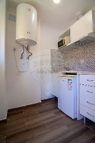 Apartamento T1 à venda na Rua do Beato