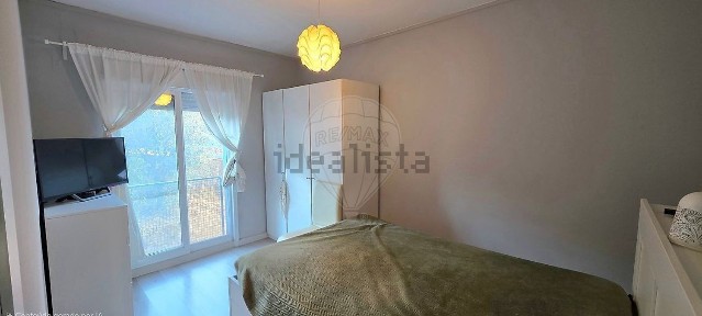 Apartamento T2 à venda em Santo António dos Cavaleiros e Frielas